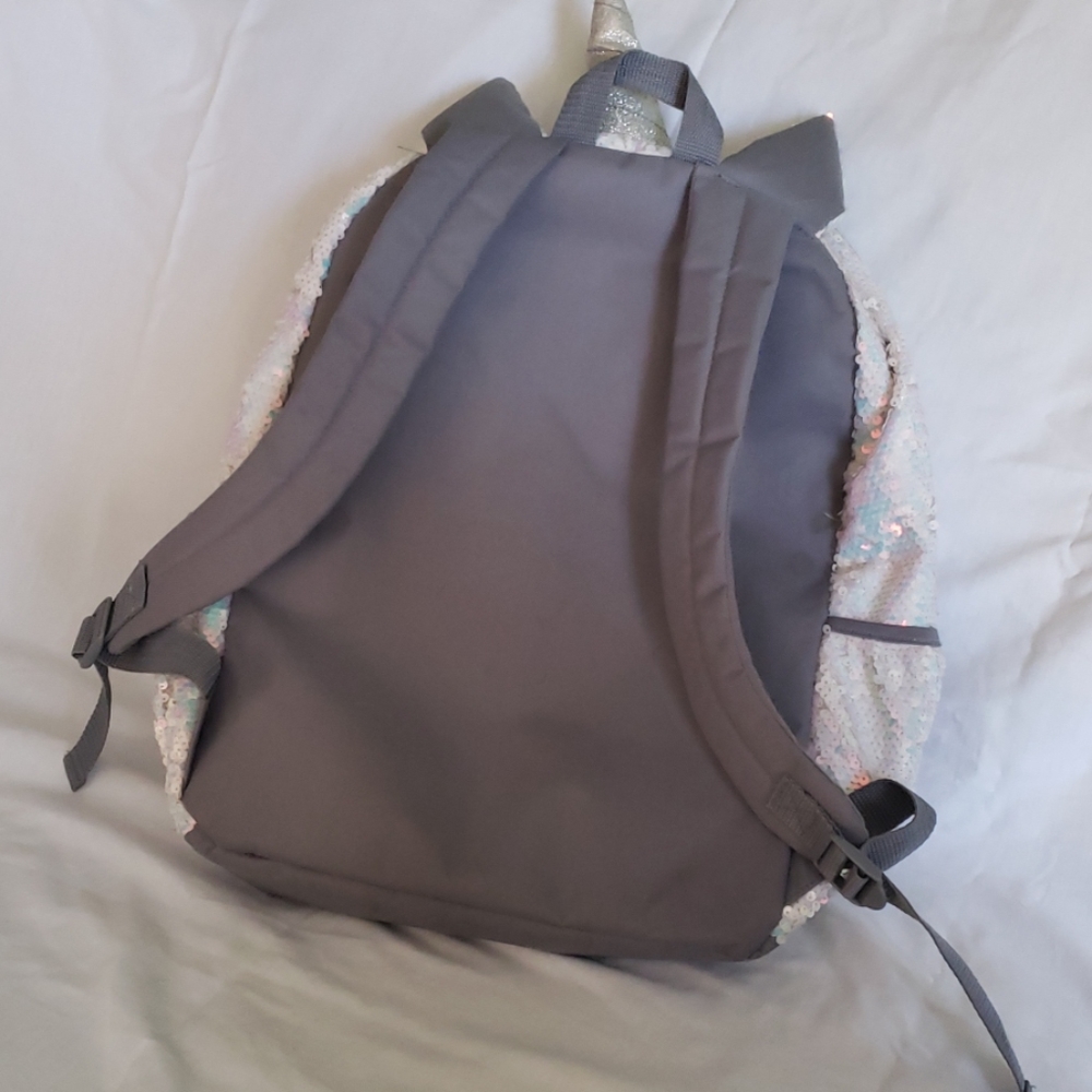 Backpack - Picture 3 of 3